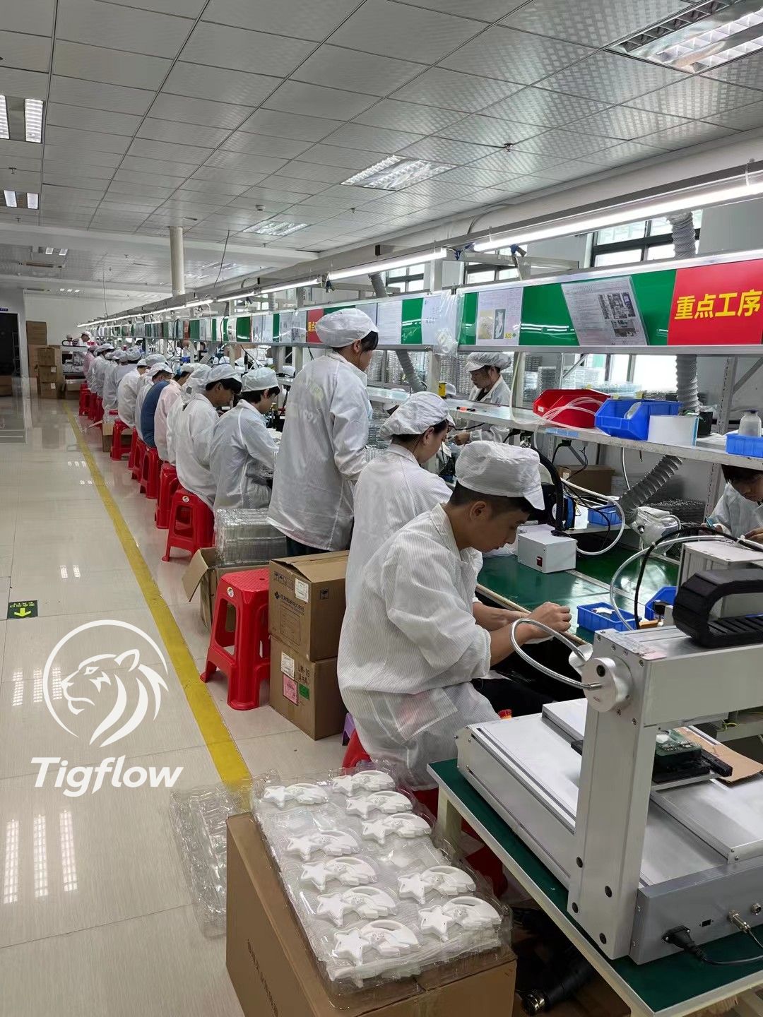 Key Factors When Choosing A Peripherals Supplier 产线01
